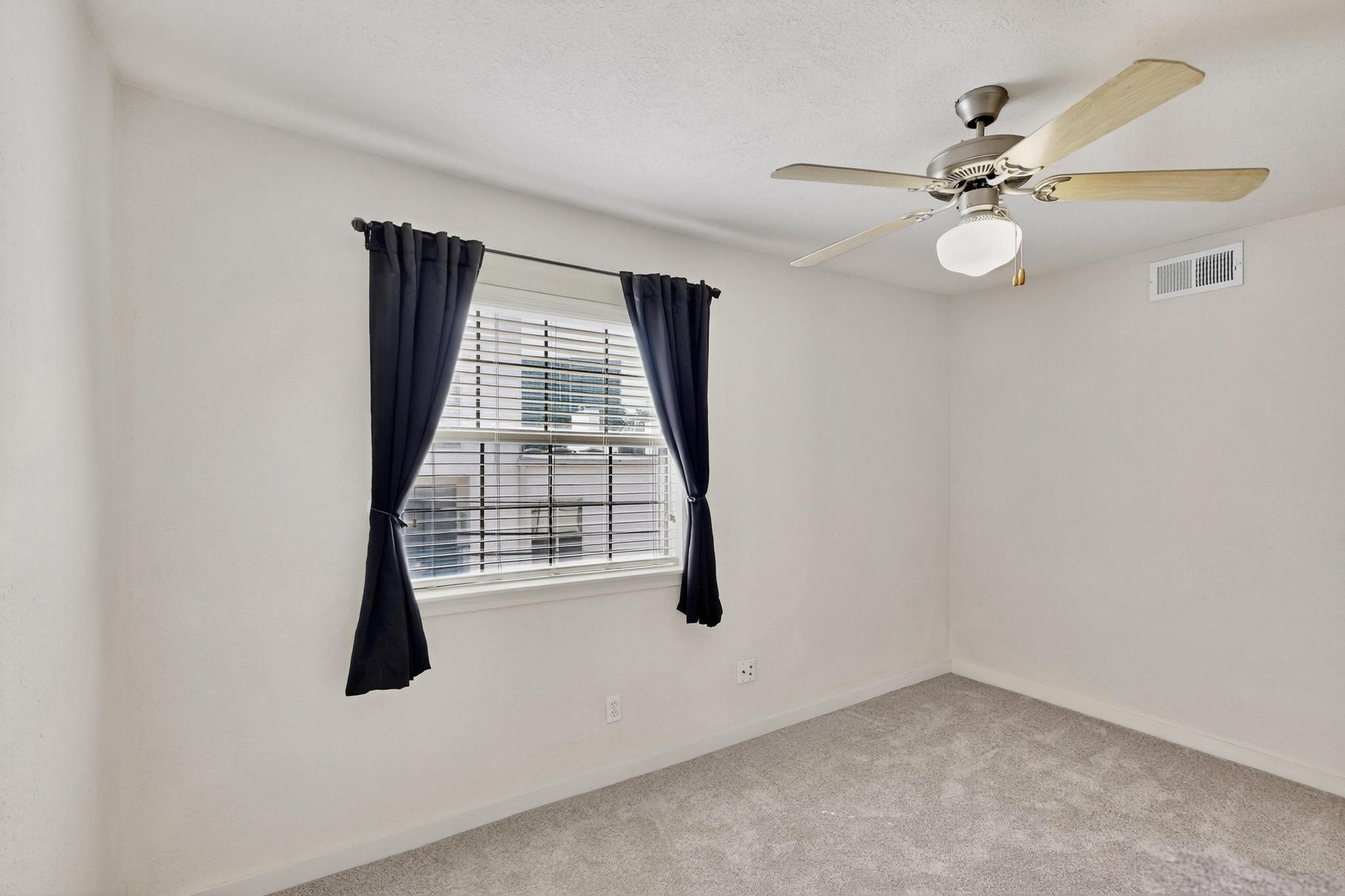 3901 Travis Street 113
