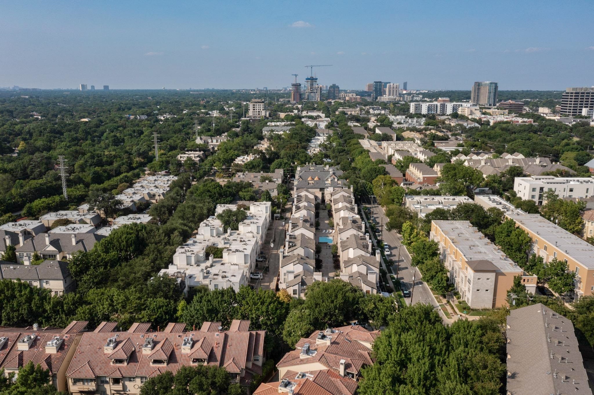 3901 Travis Street 113