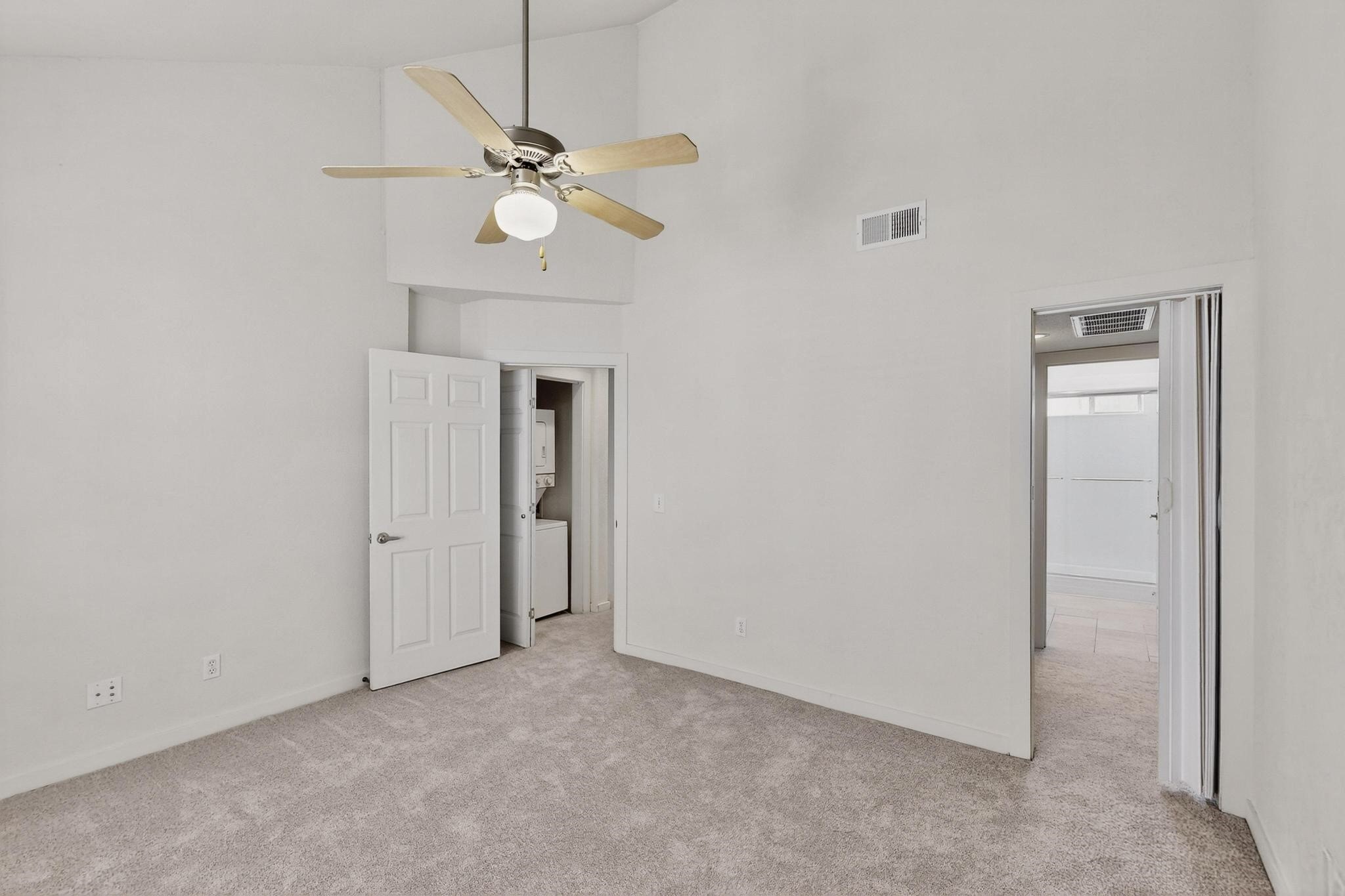 3901 Travis Street 113