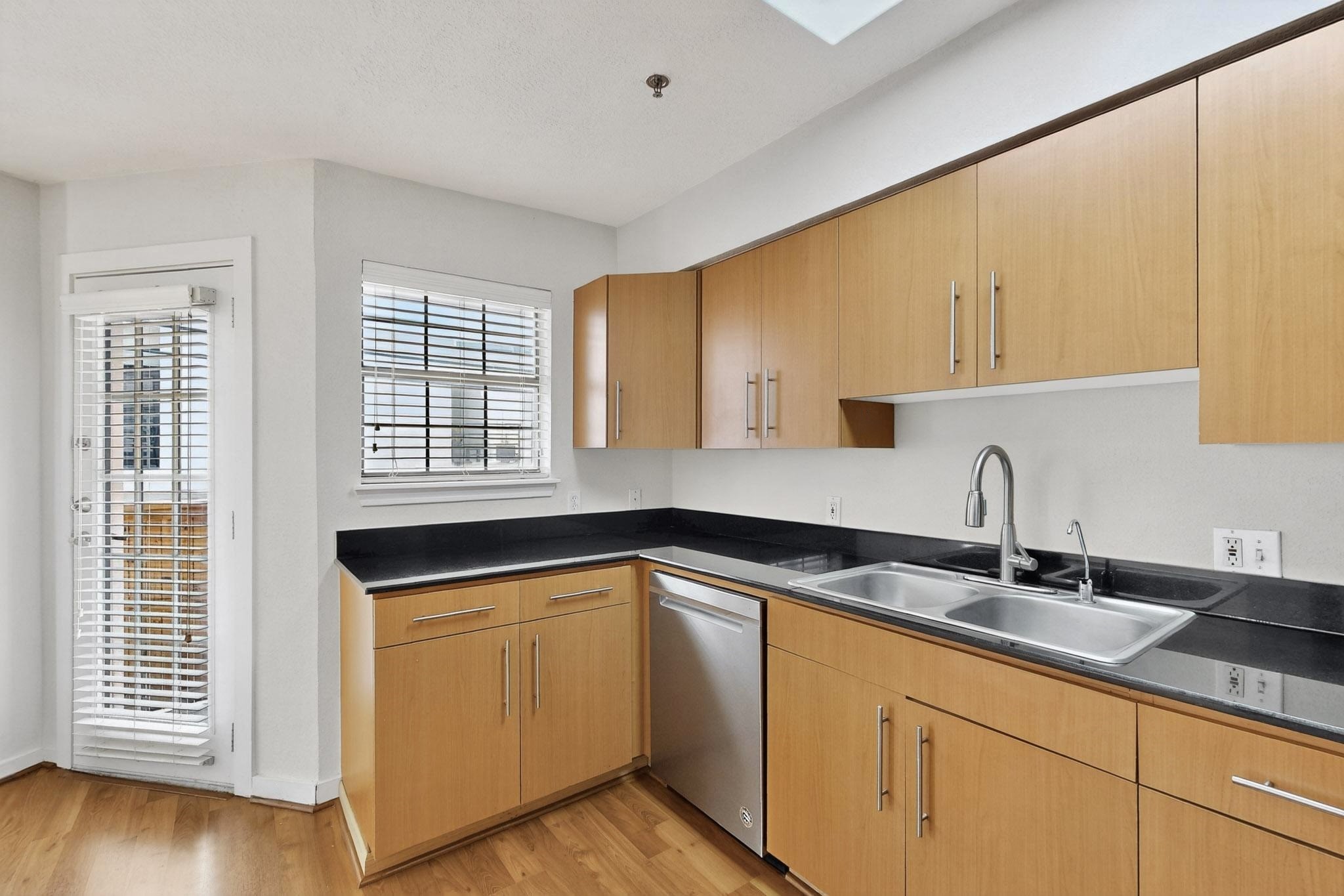 3901 Travis Street 113