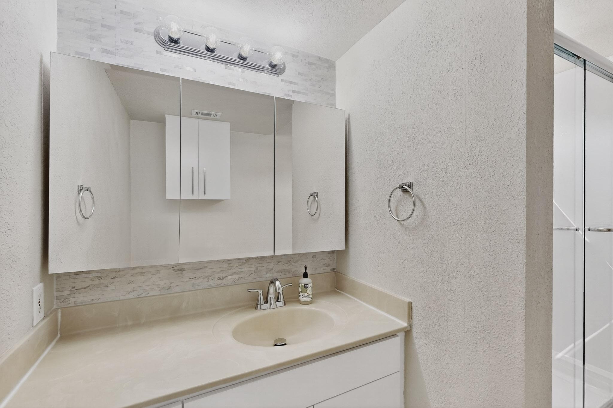 3901 Travis Street 113