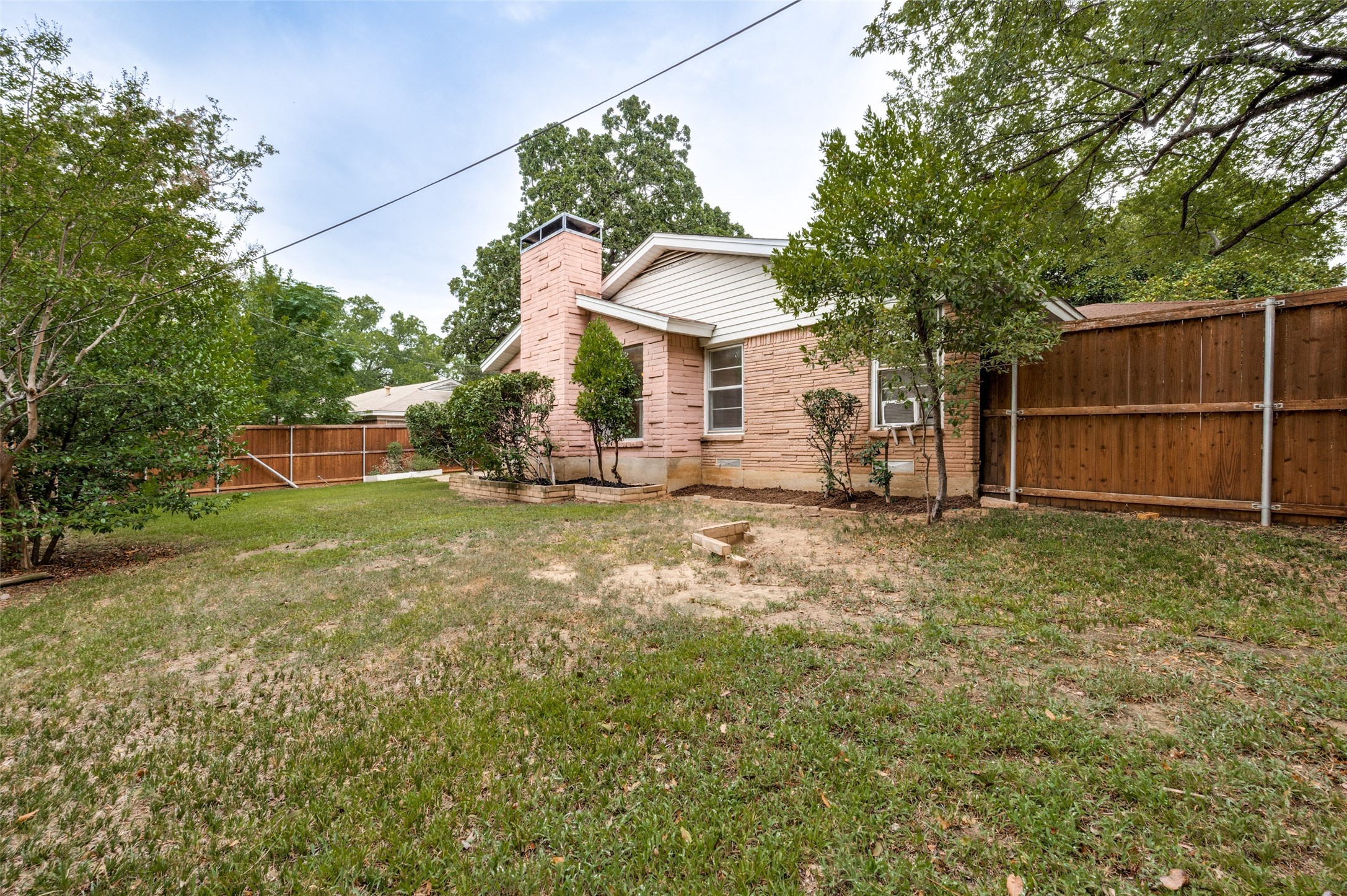 1710 Henderson Court