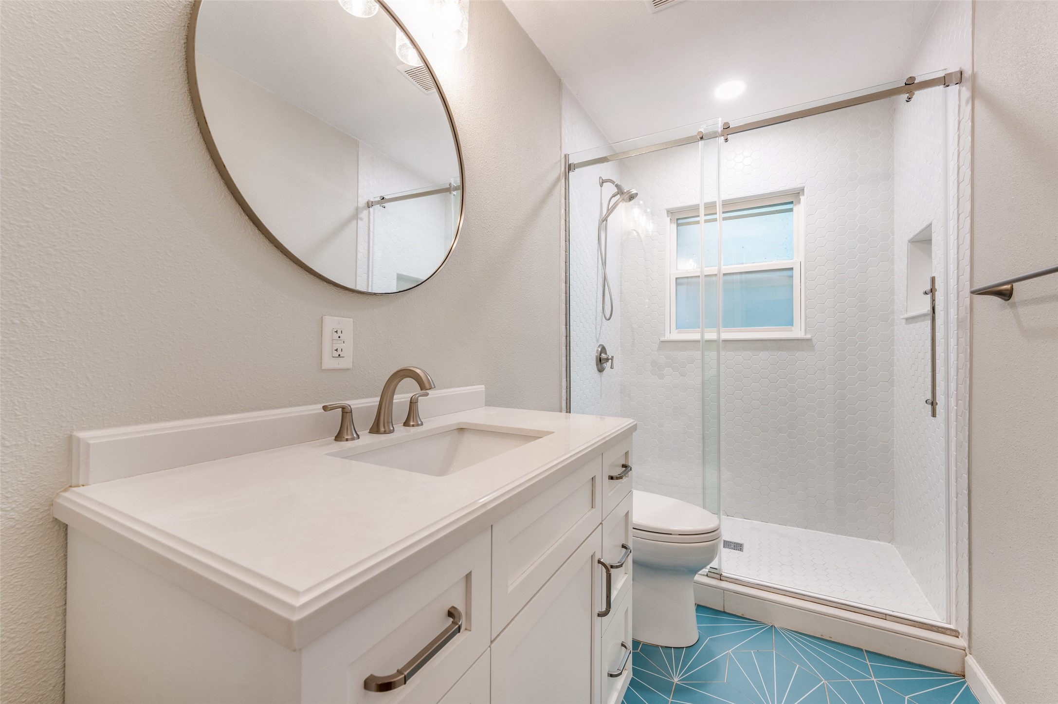 1710 Henderson Court