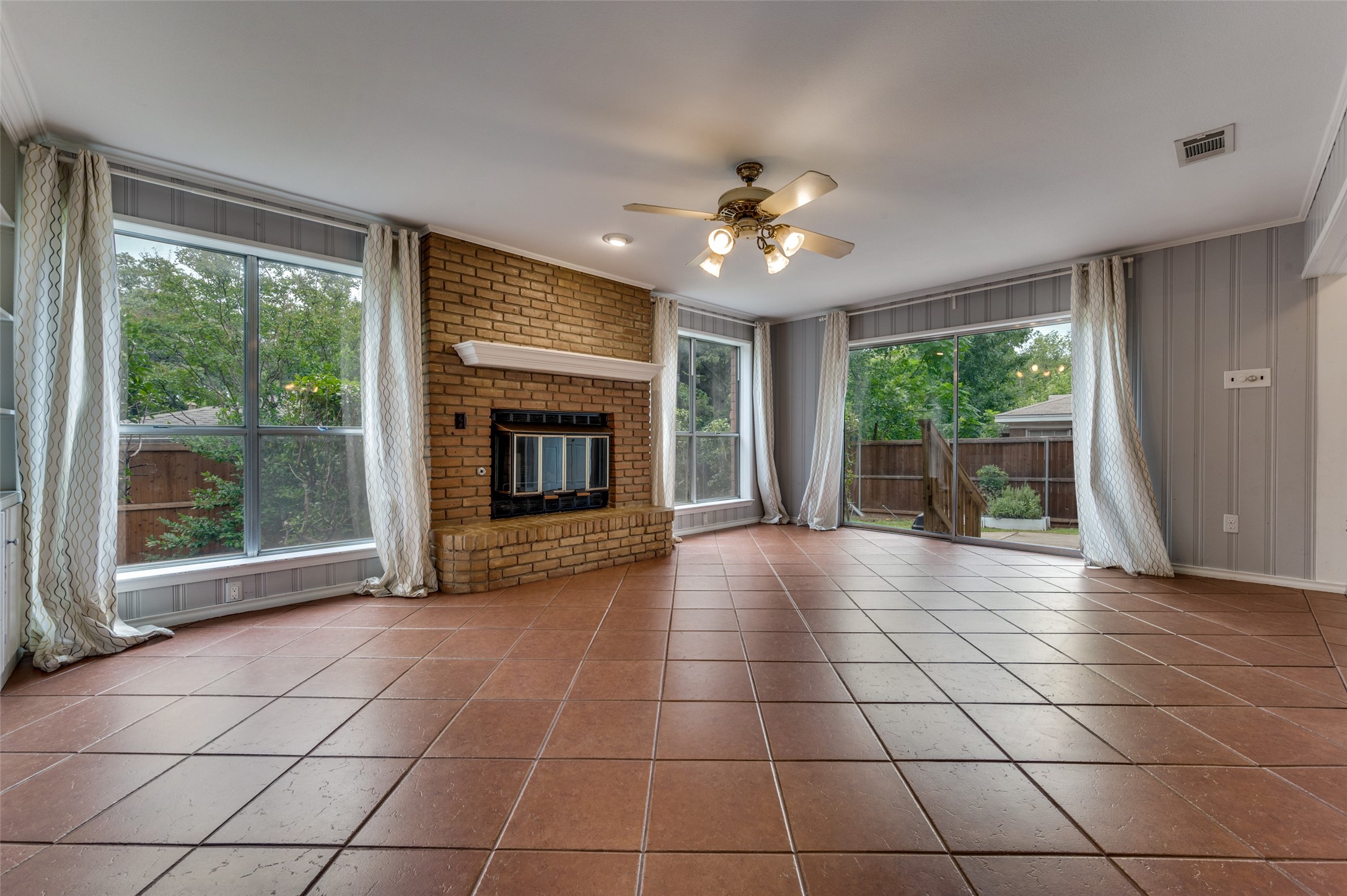 1710 Henderson Court