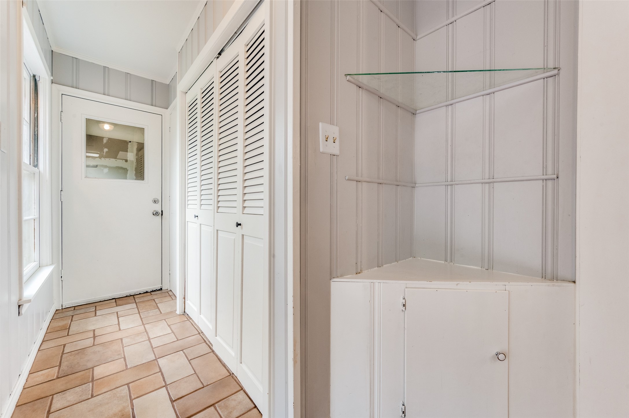 1710 Henderson Court