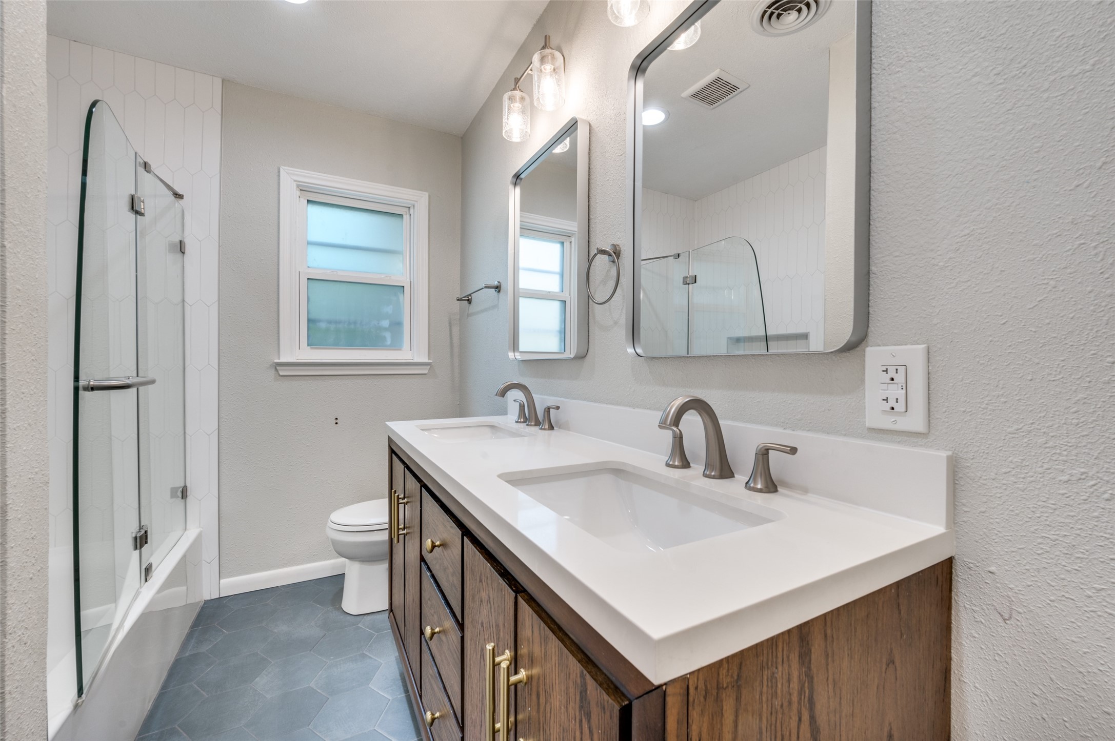 1710 Henderson Court