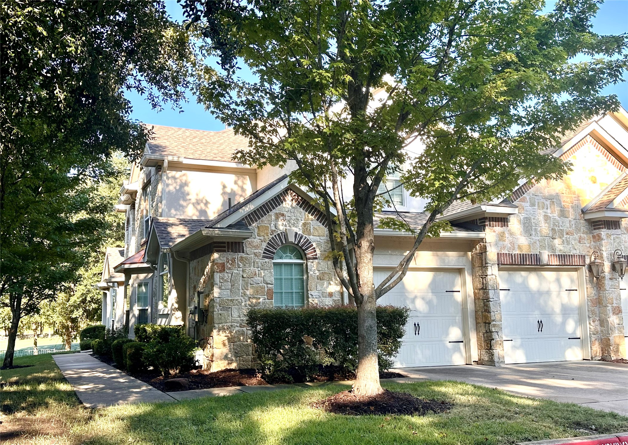 2641 Eagle Drive