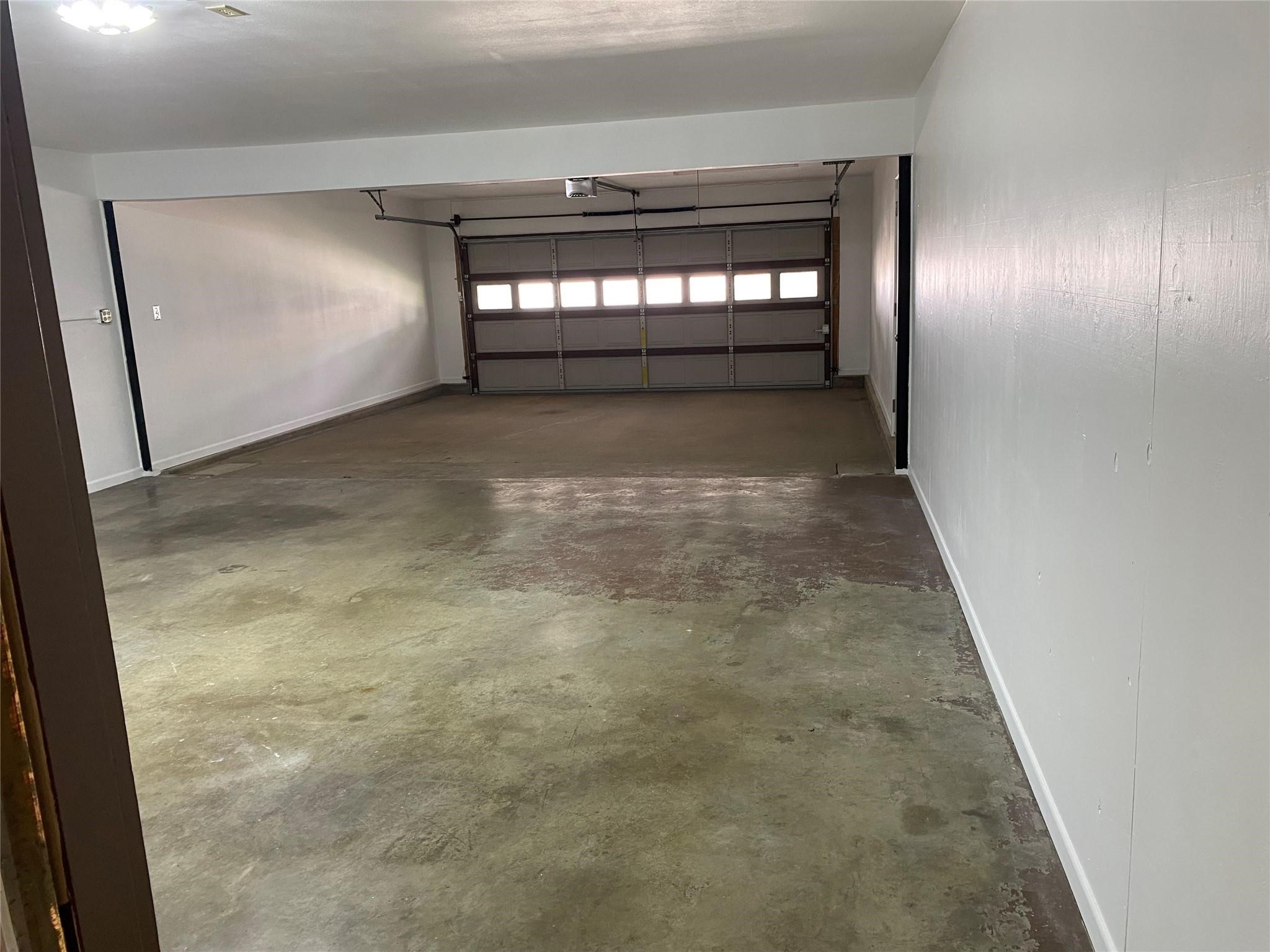 3927 High Summit Drive