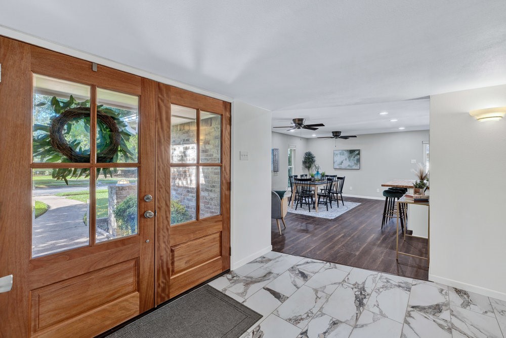 3927 High Summit Drive