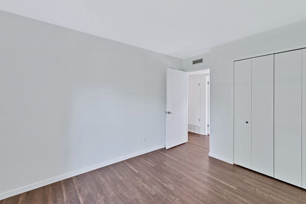 3927 High Summit Drive