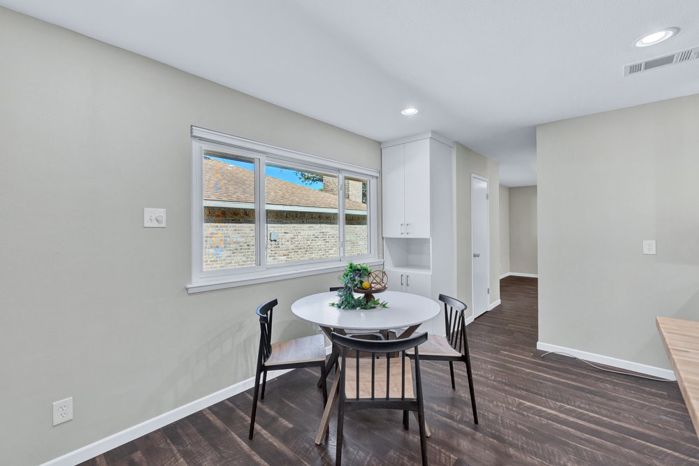 3927 High Summit Drive