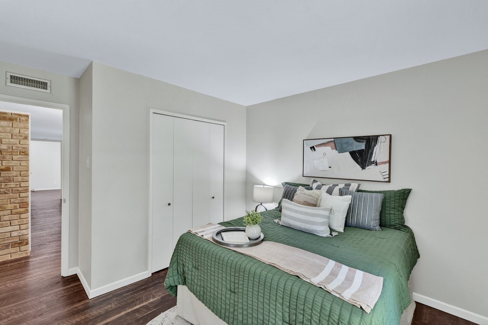 3927 High Summit Drive