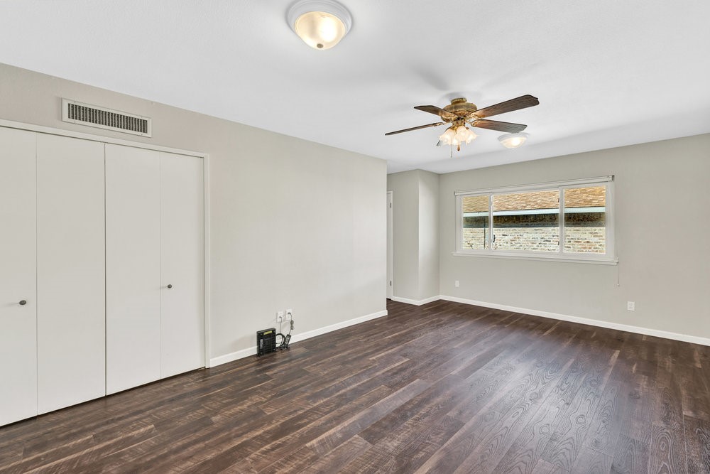 3927 High Summit Drive