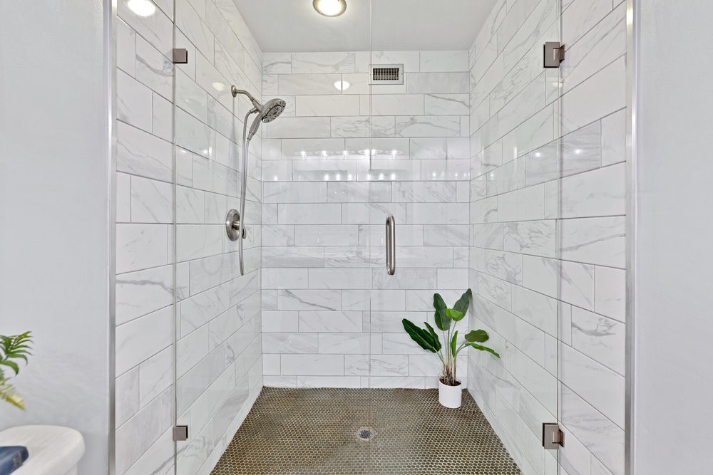 3927 High Summit Drive