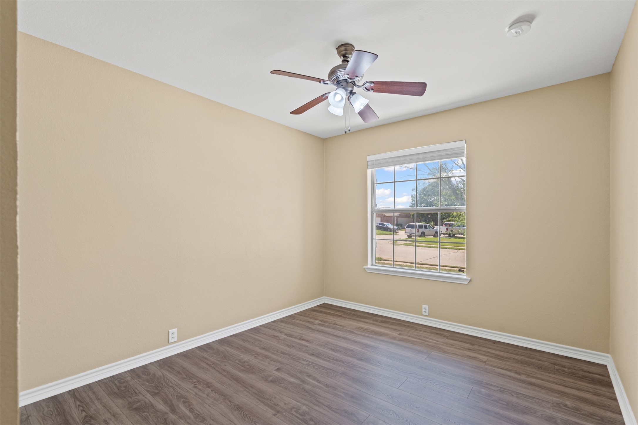 9113 Chisholm Trail