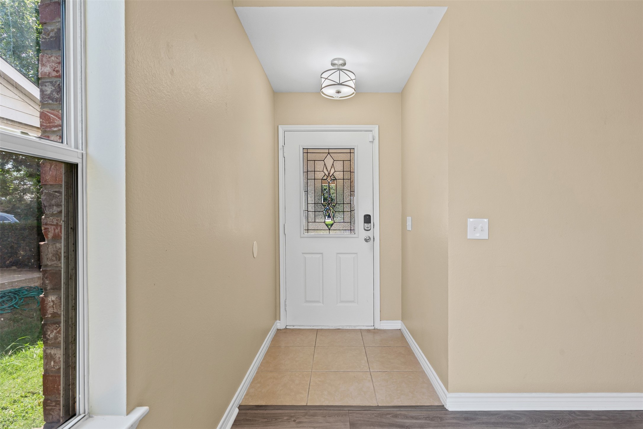 9113 Chisholm Trail