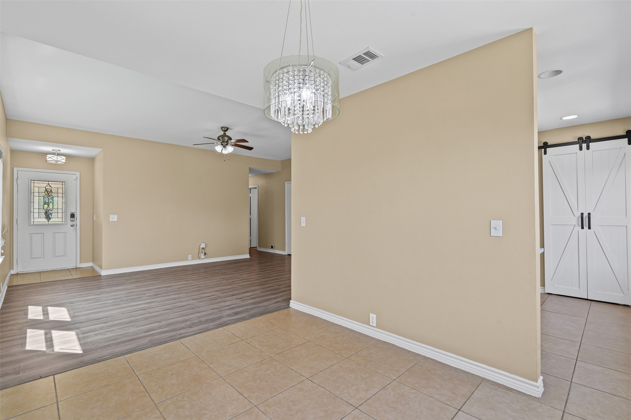 9113 Chisholm Trail