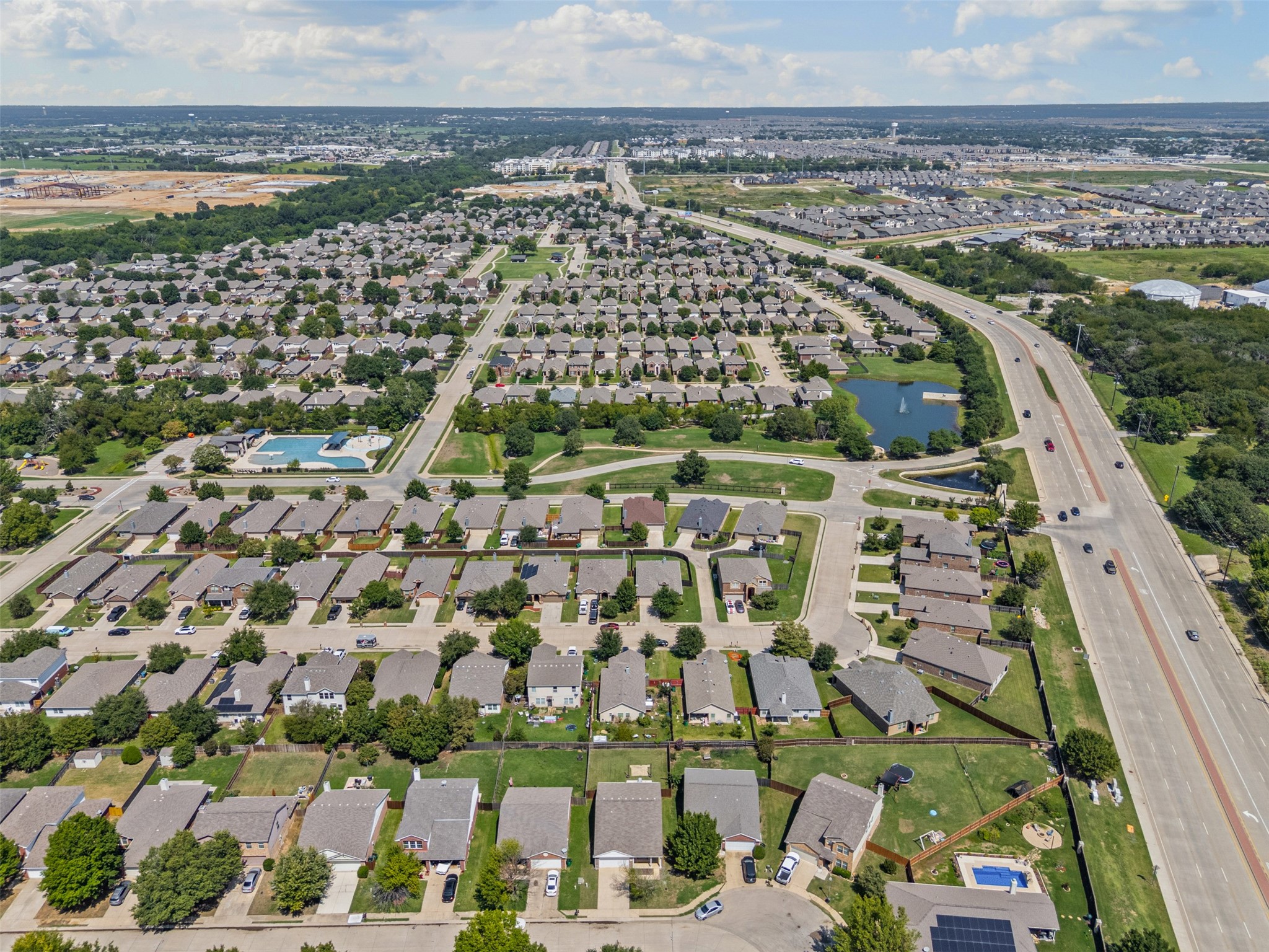 9113 Chisholm Trail