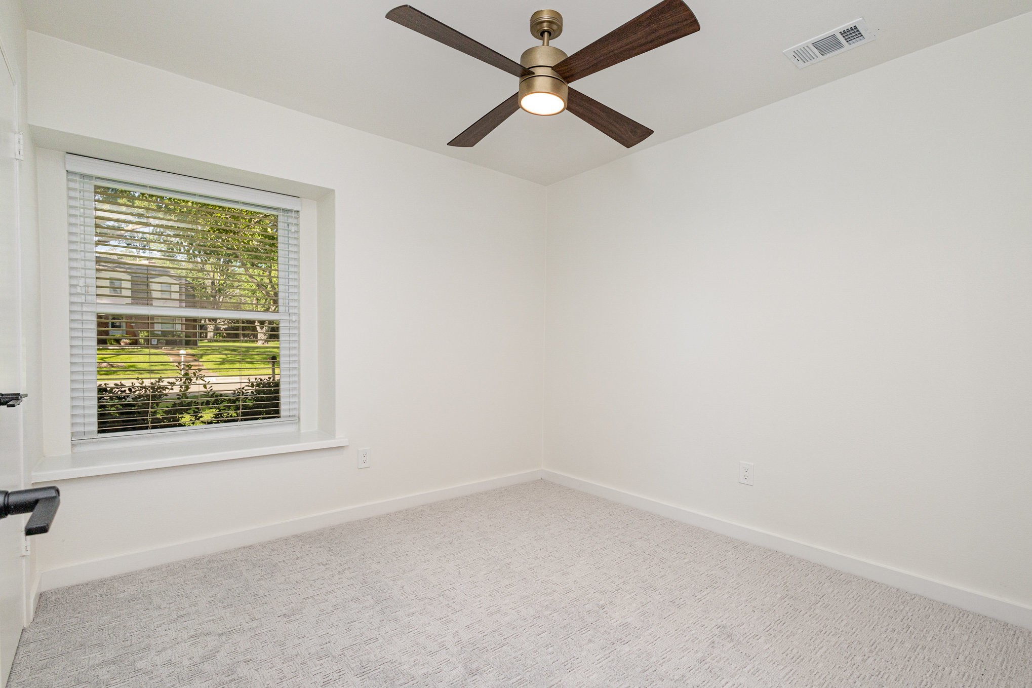 432 Pleasant Valley Lane