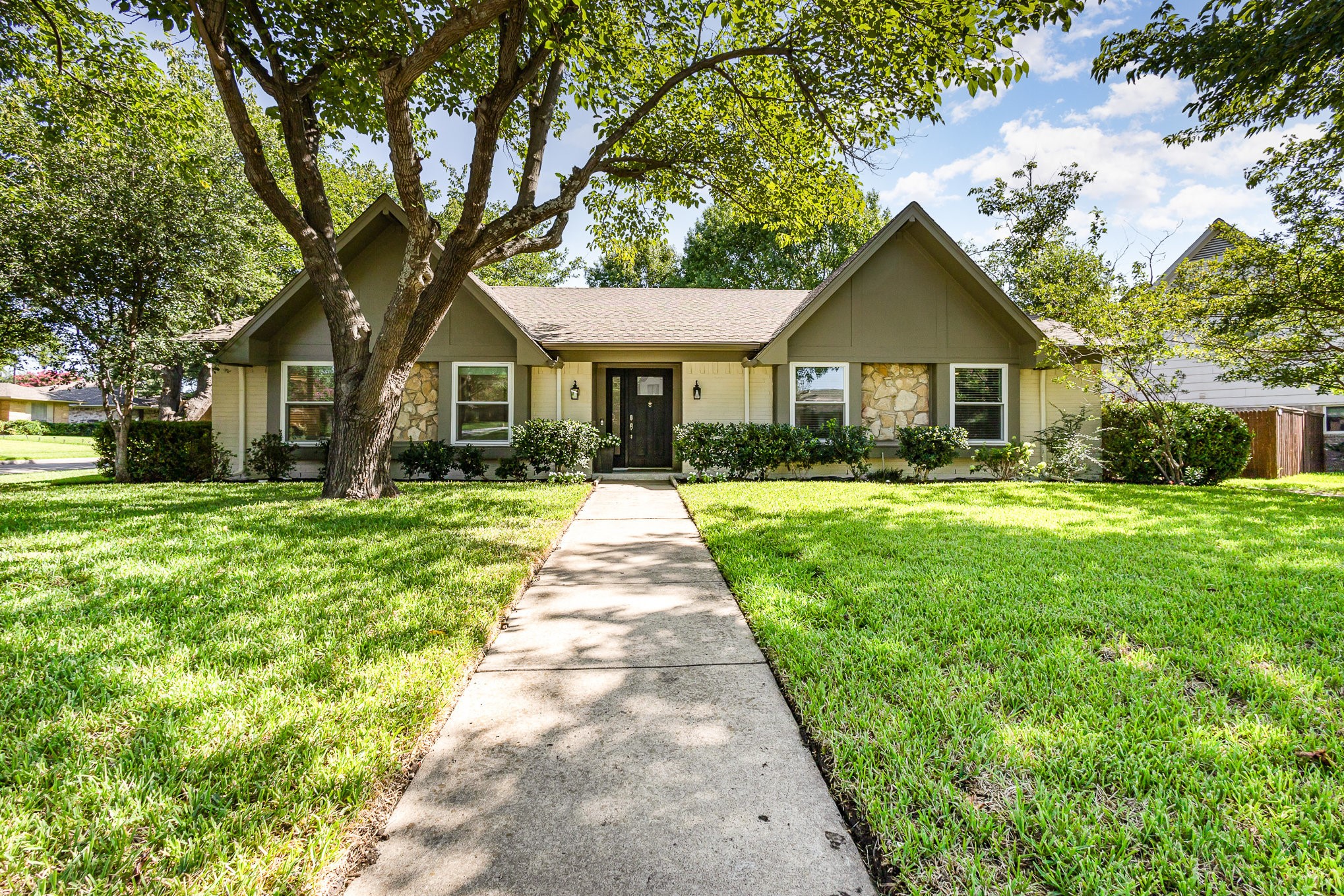 432 Pleasant Valley Lane