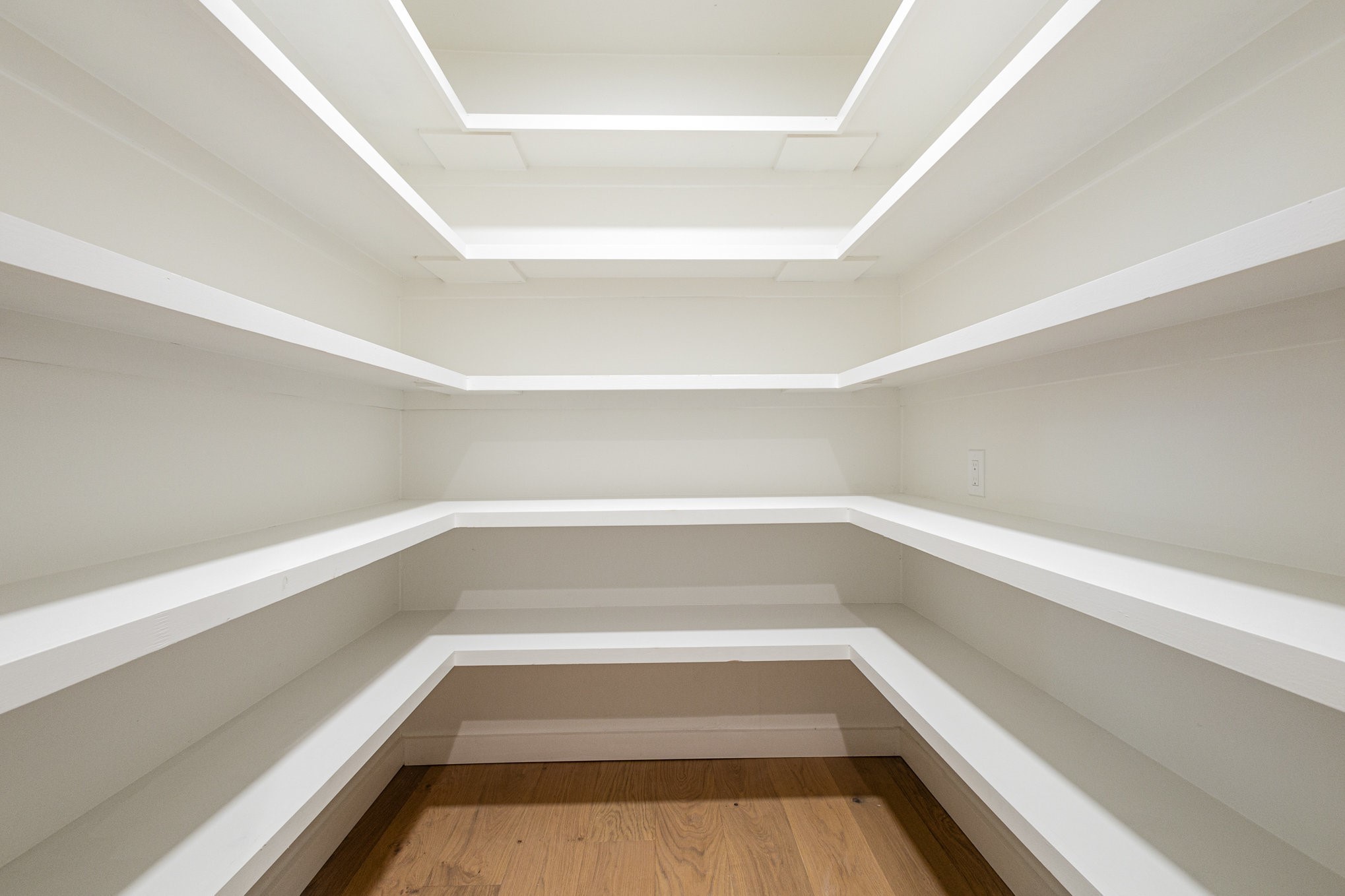 432 Pleasant Valley Lane