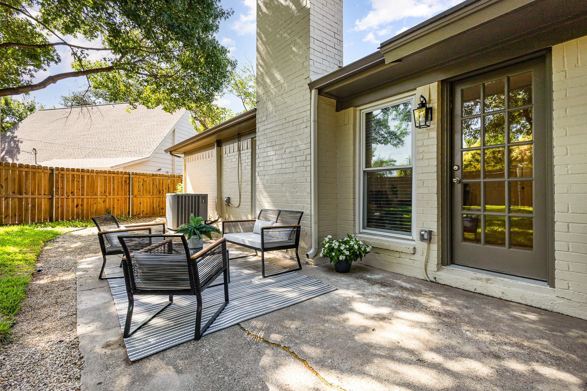 432 Pleasant Valley Lane