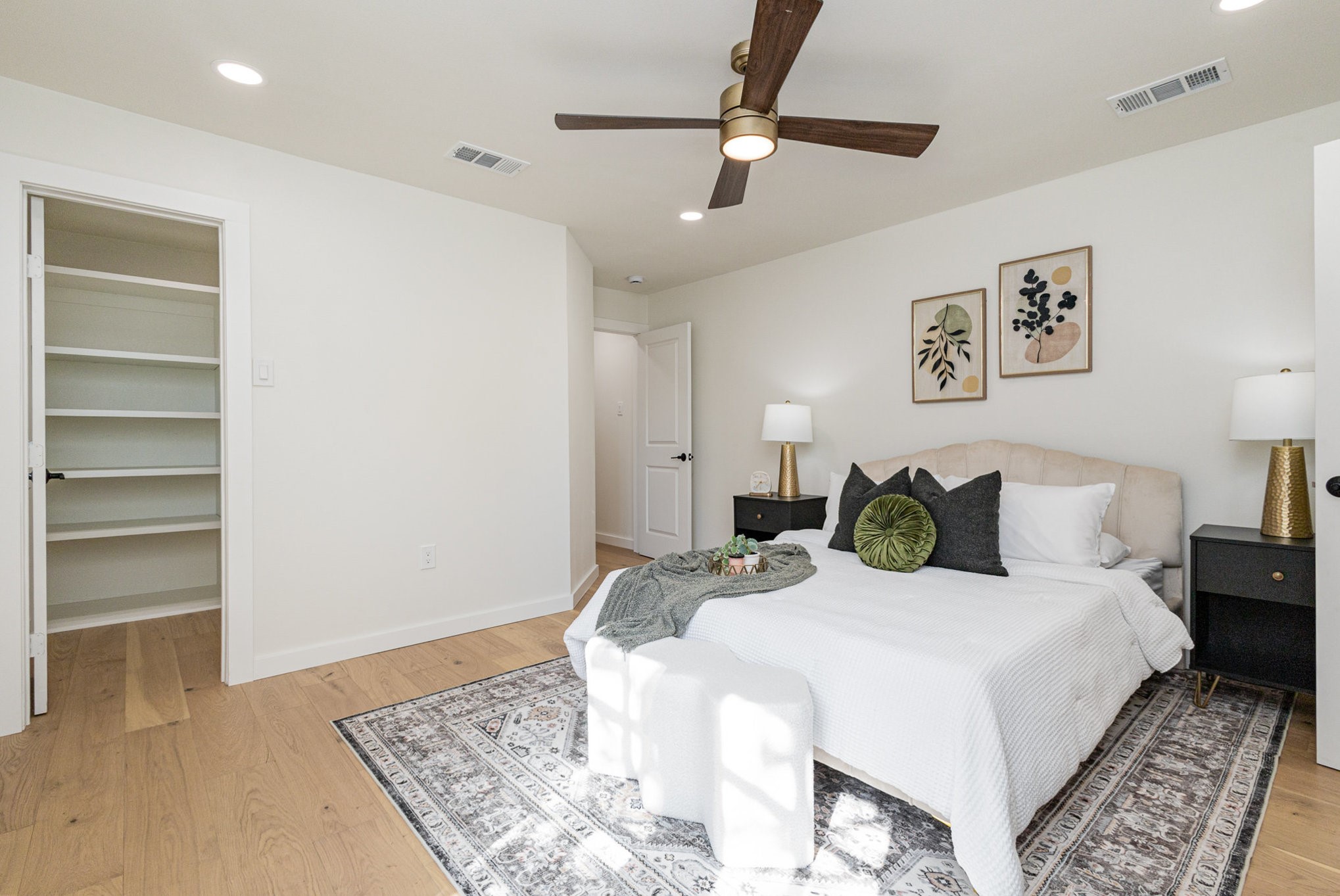 432 Pleasant Valley Lane