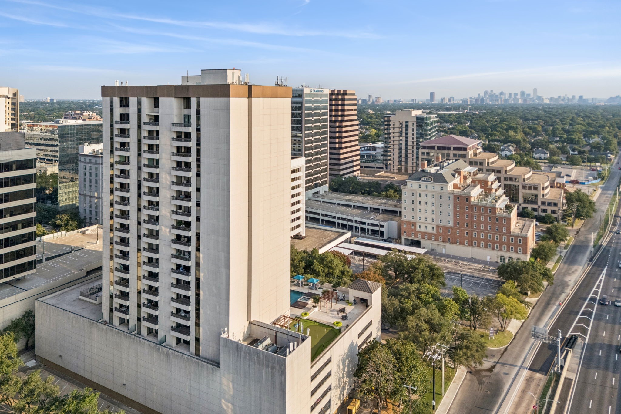 5909 Luther Lane 1106