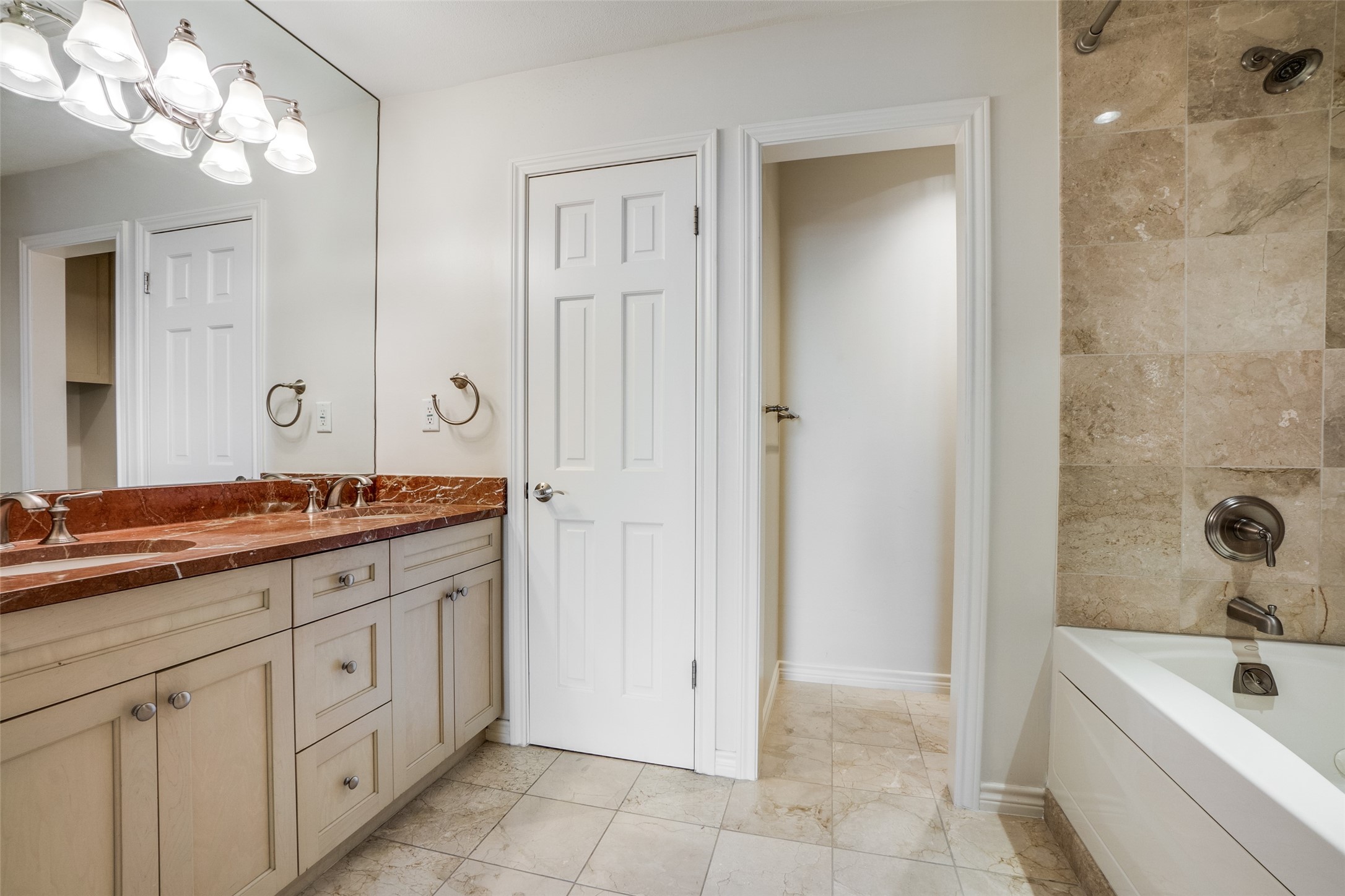 5909 Luther Lane 1106