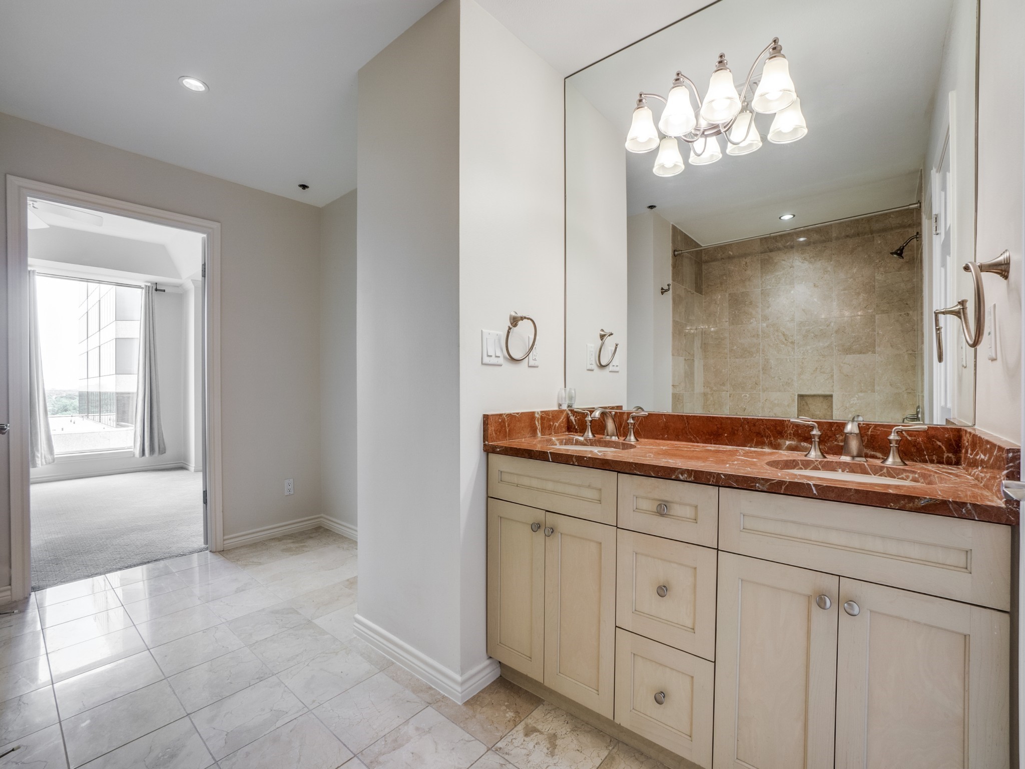 5909 Luther Lane 1106