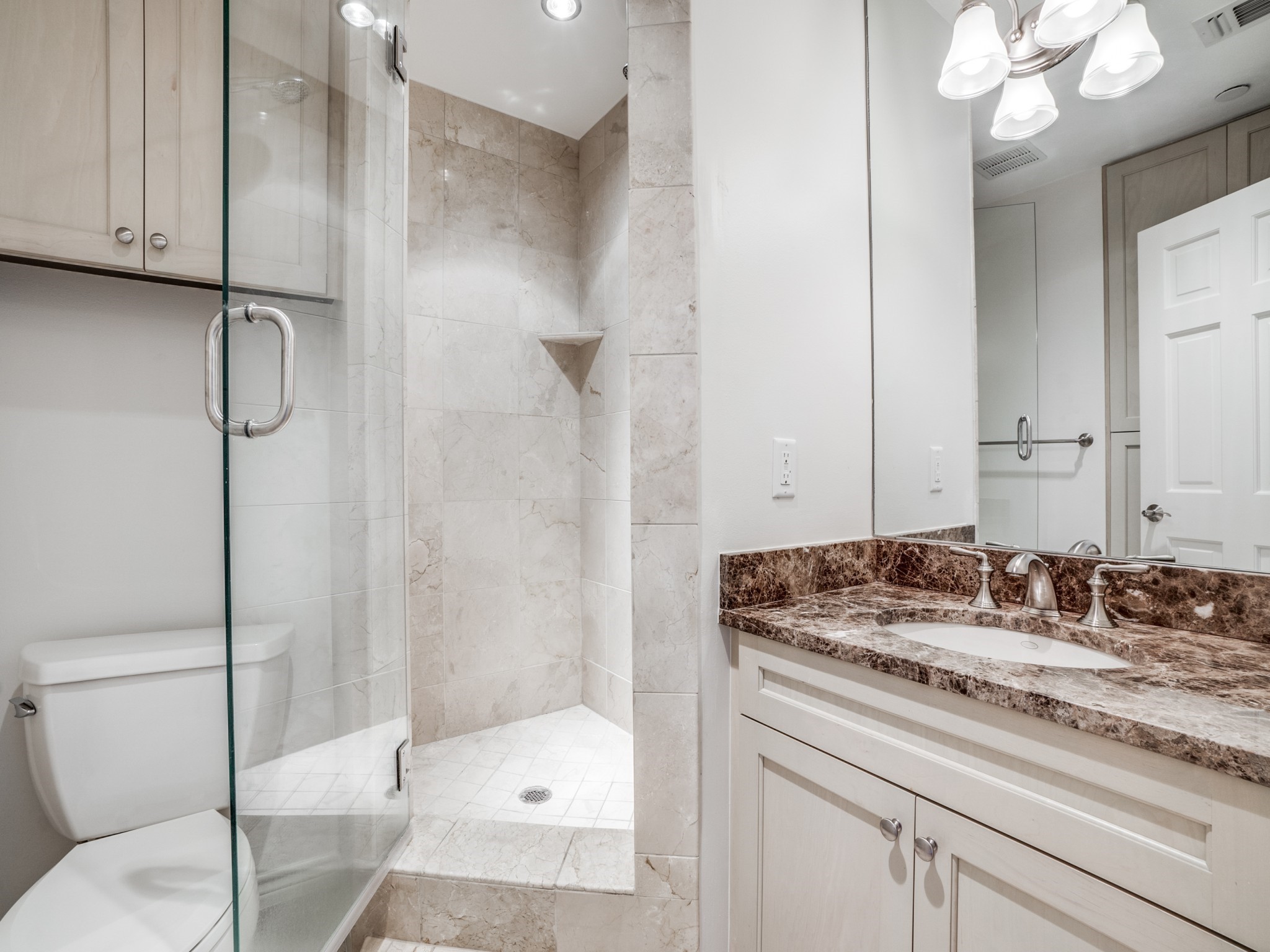 5909 Luther Lane 1106