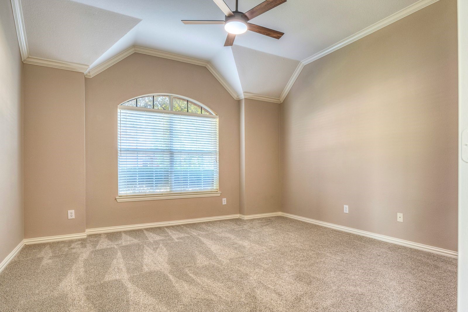 420 Vista Trail Drive