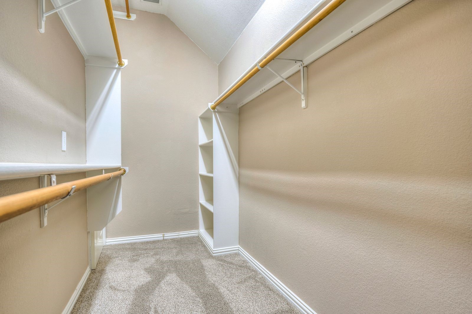 420 Vista Trail Drive