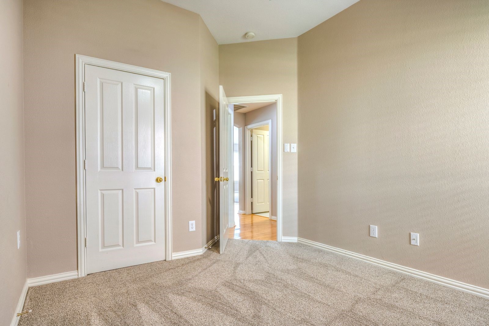 420 Vista Trail Drive