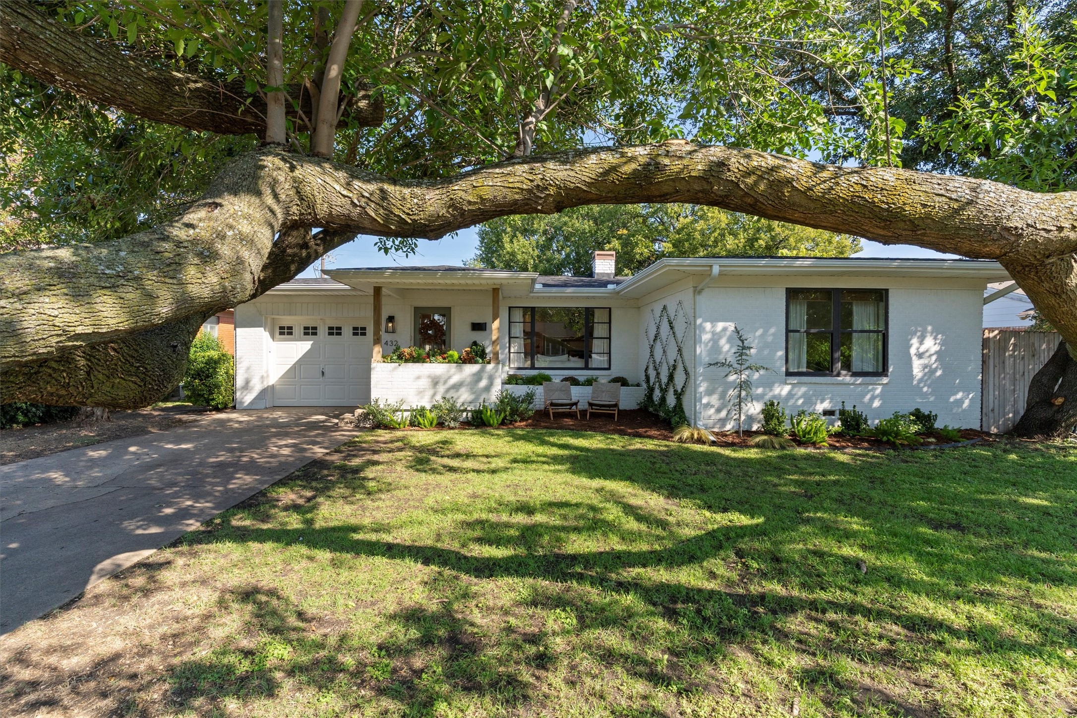432 Rustic Circle
