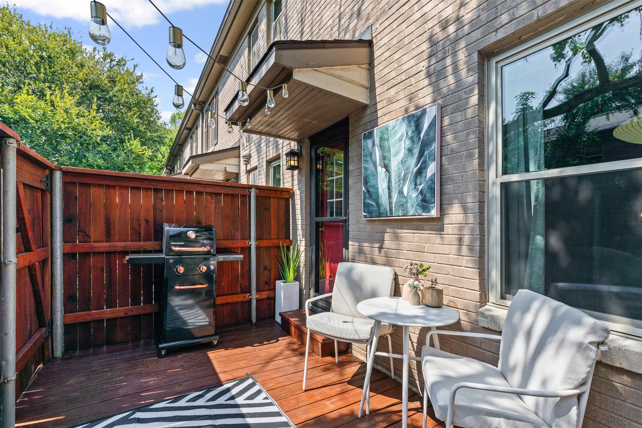 6410 Bordeaux Avenue