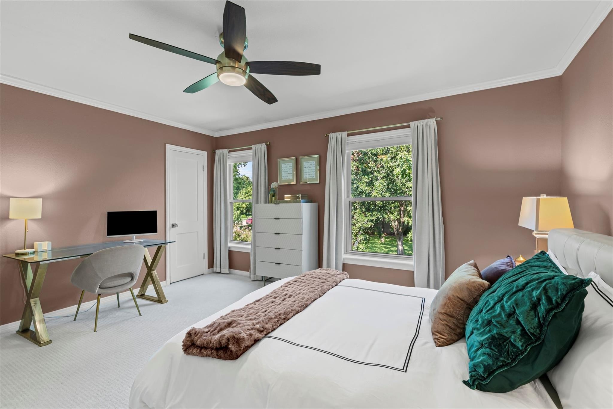 6410 Bordeaux Avenue