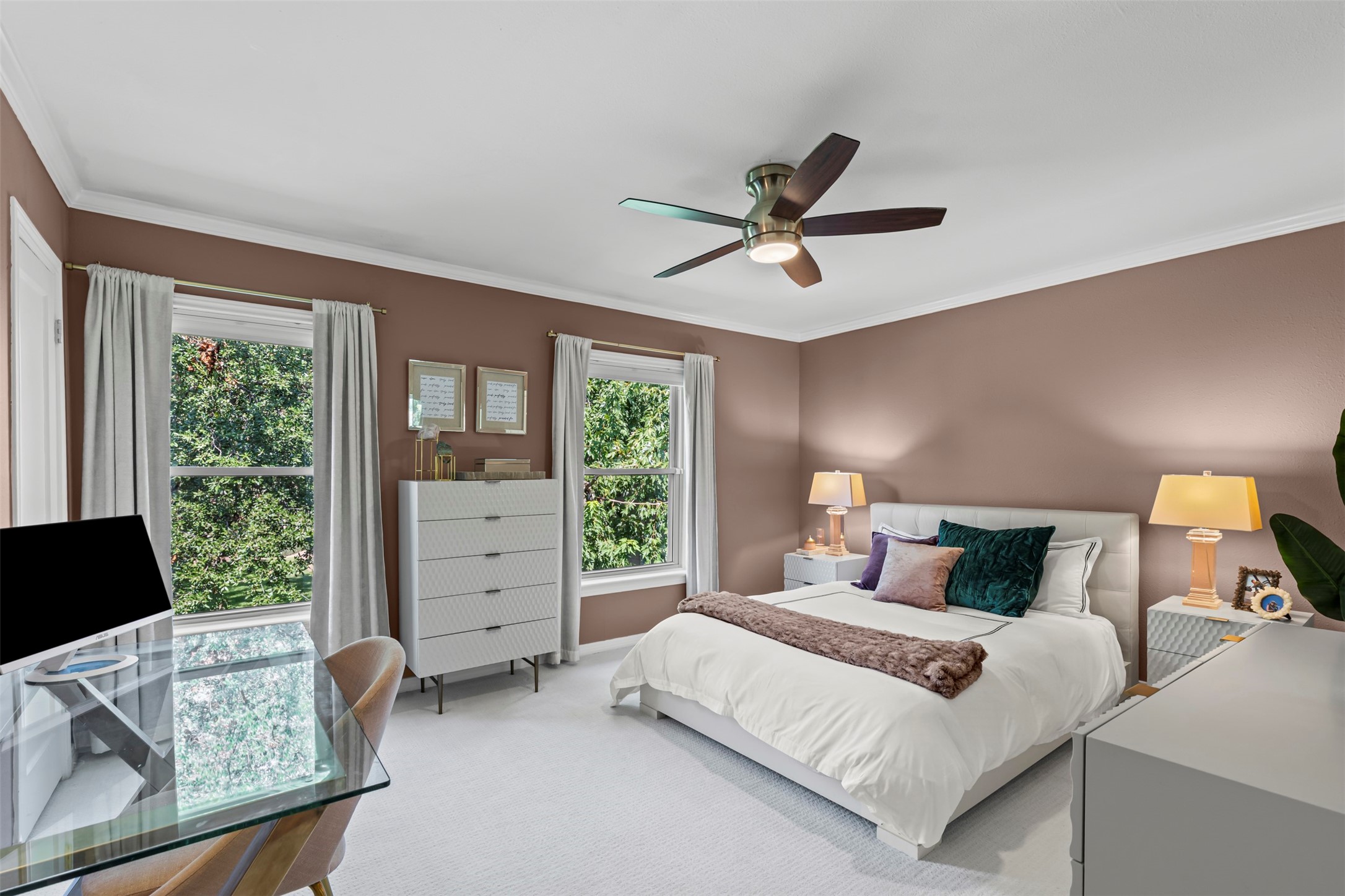 6410 Bordeaux Avenue