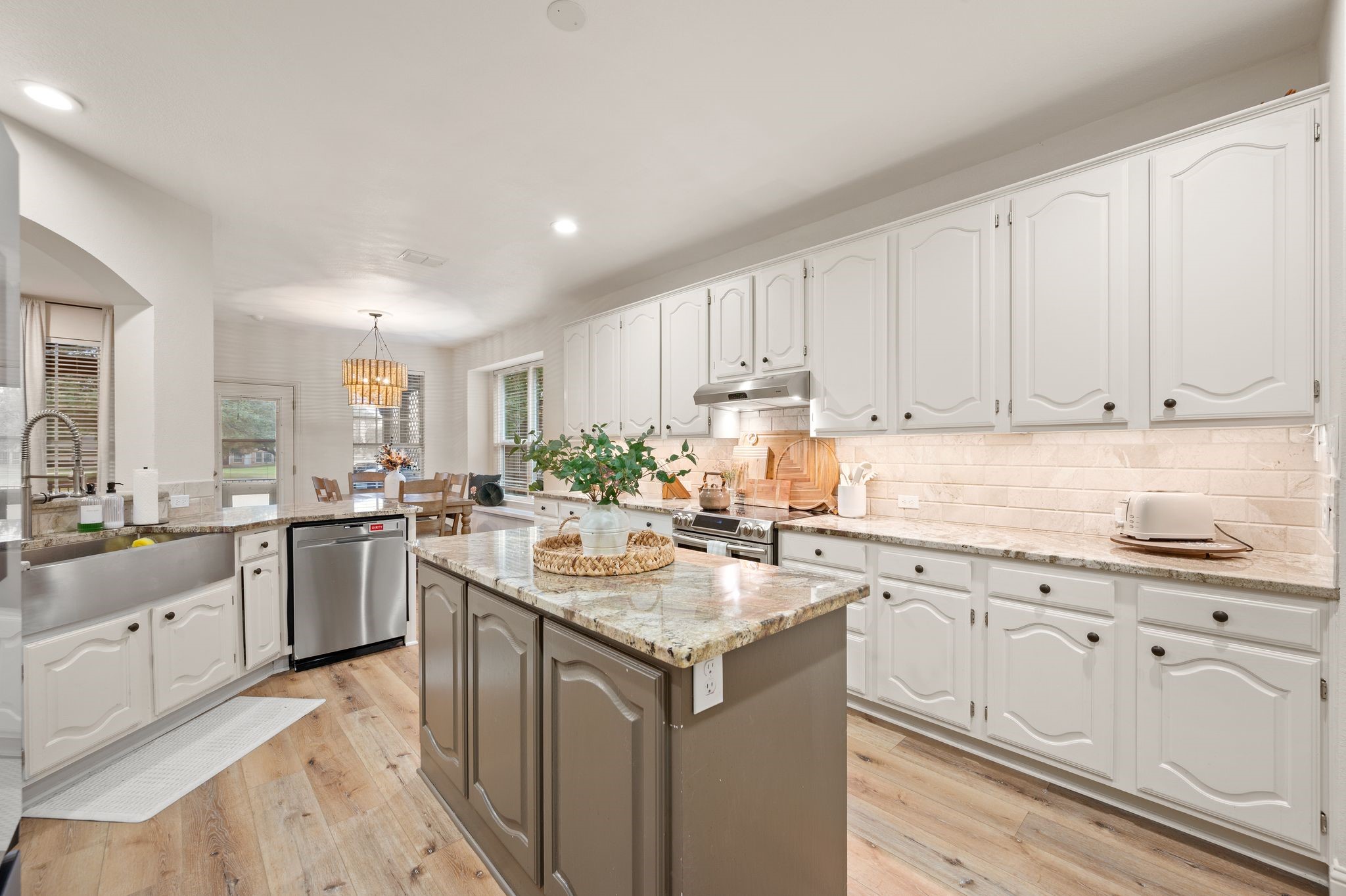 5713 Wilmington Drive