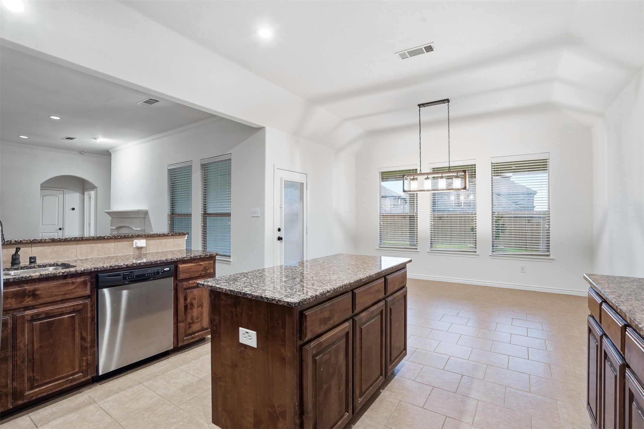 816 Westview Drive