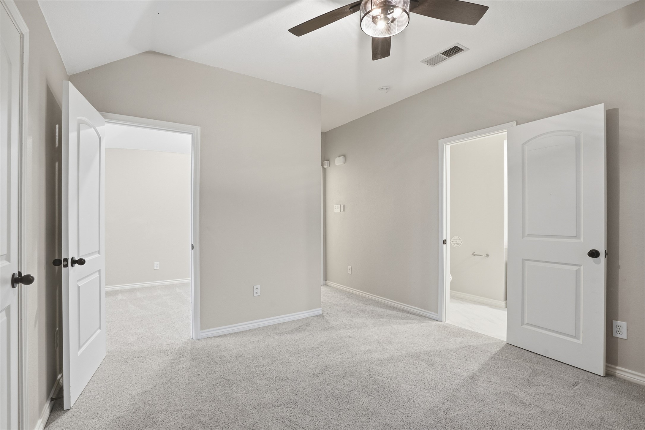 816 Westview Drive