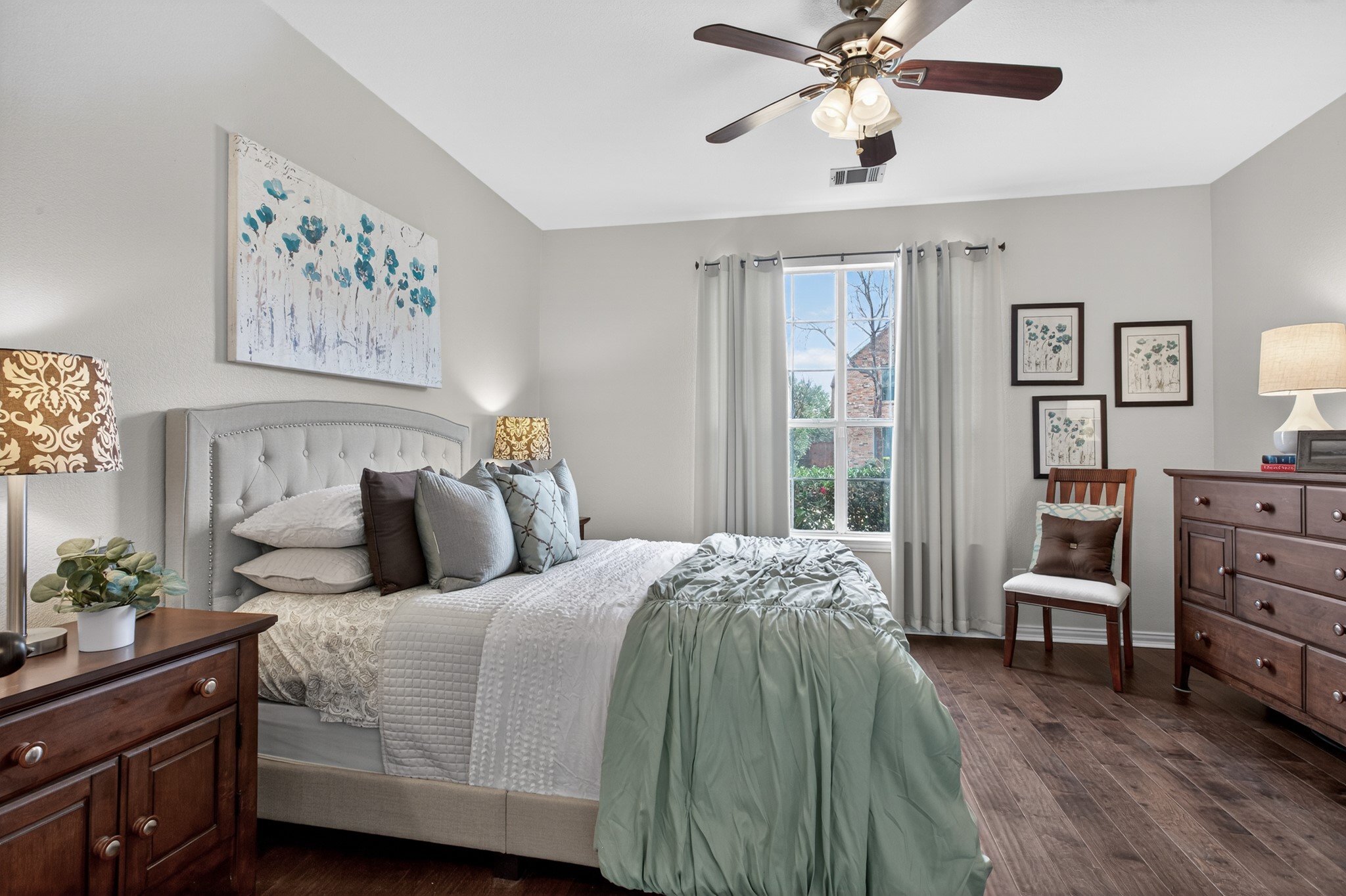 8615 Oak Valley Court