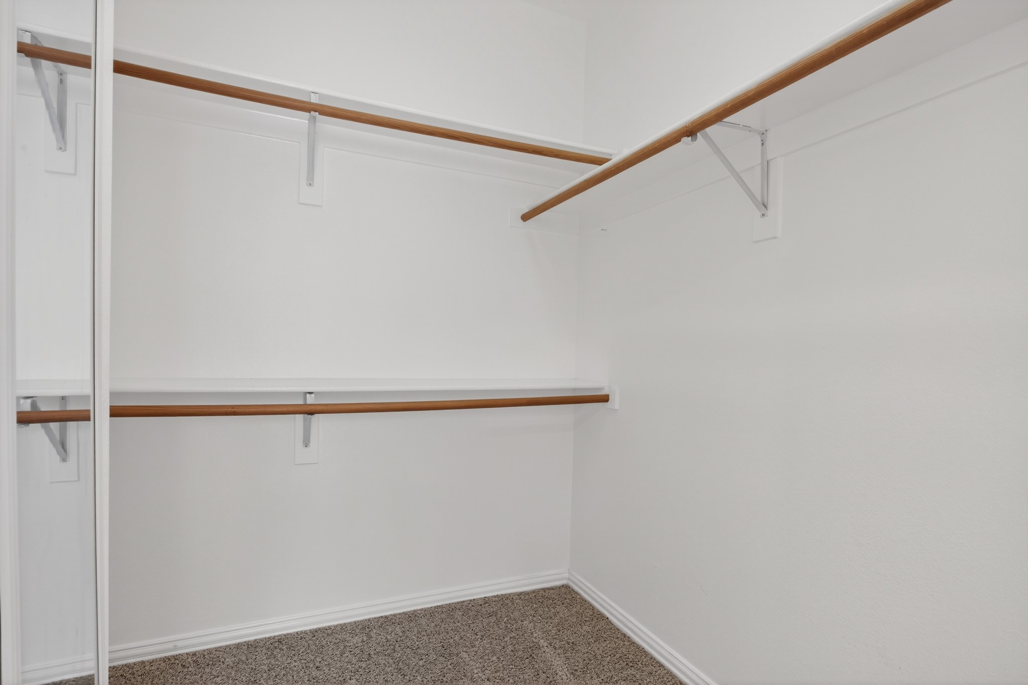 8615 Oak Valley Court