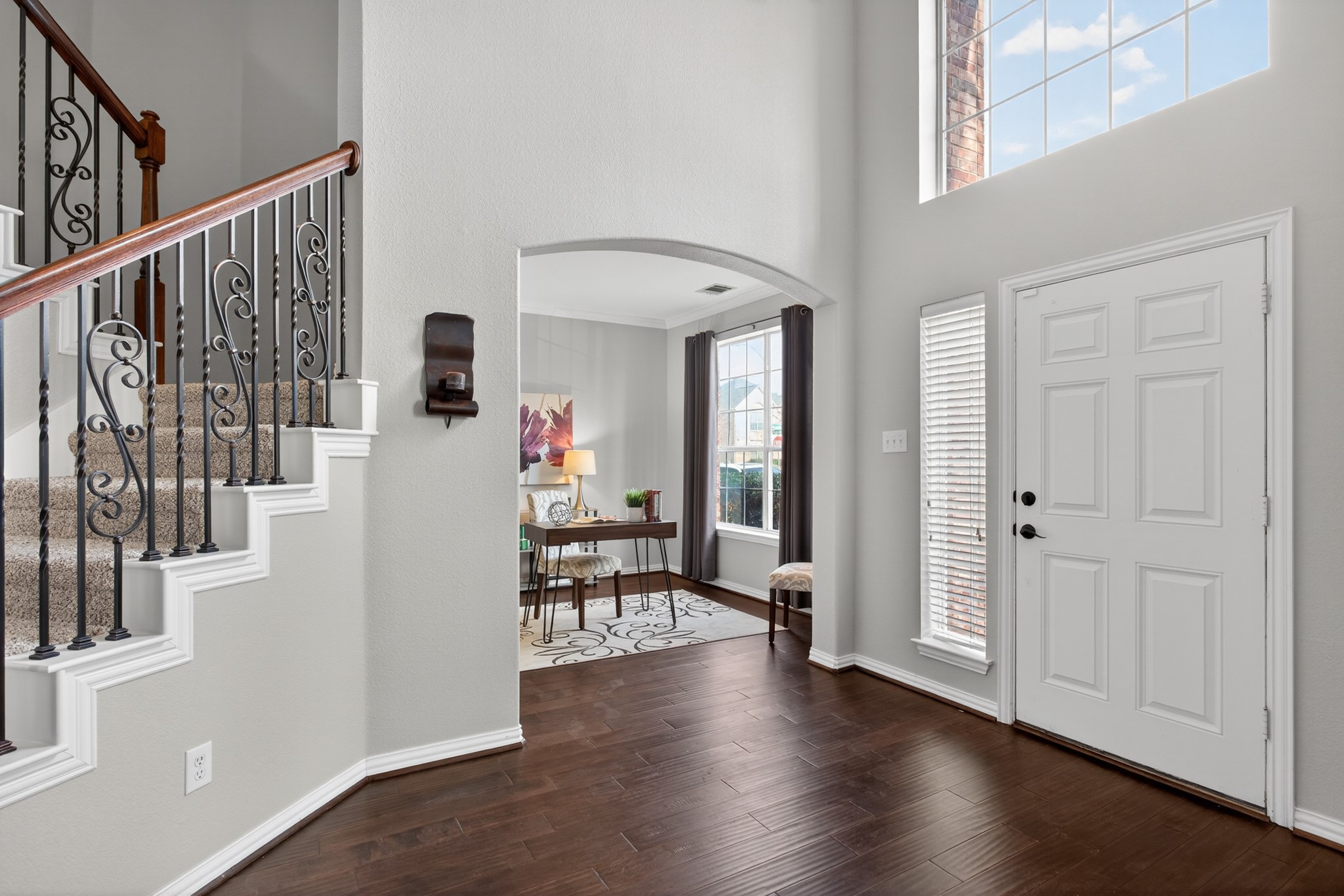 8615 Oak Valley Court