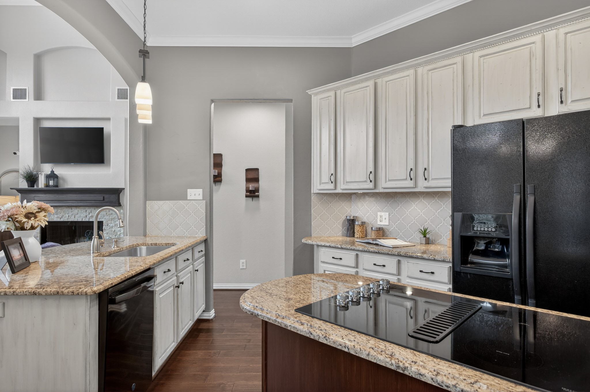 8615 Oak Valley Court