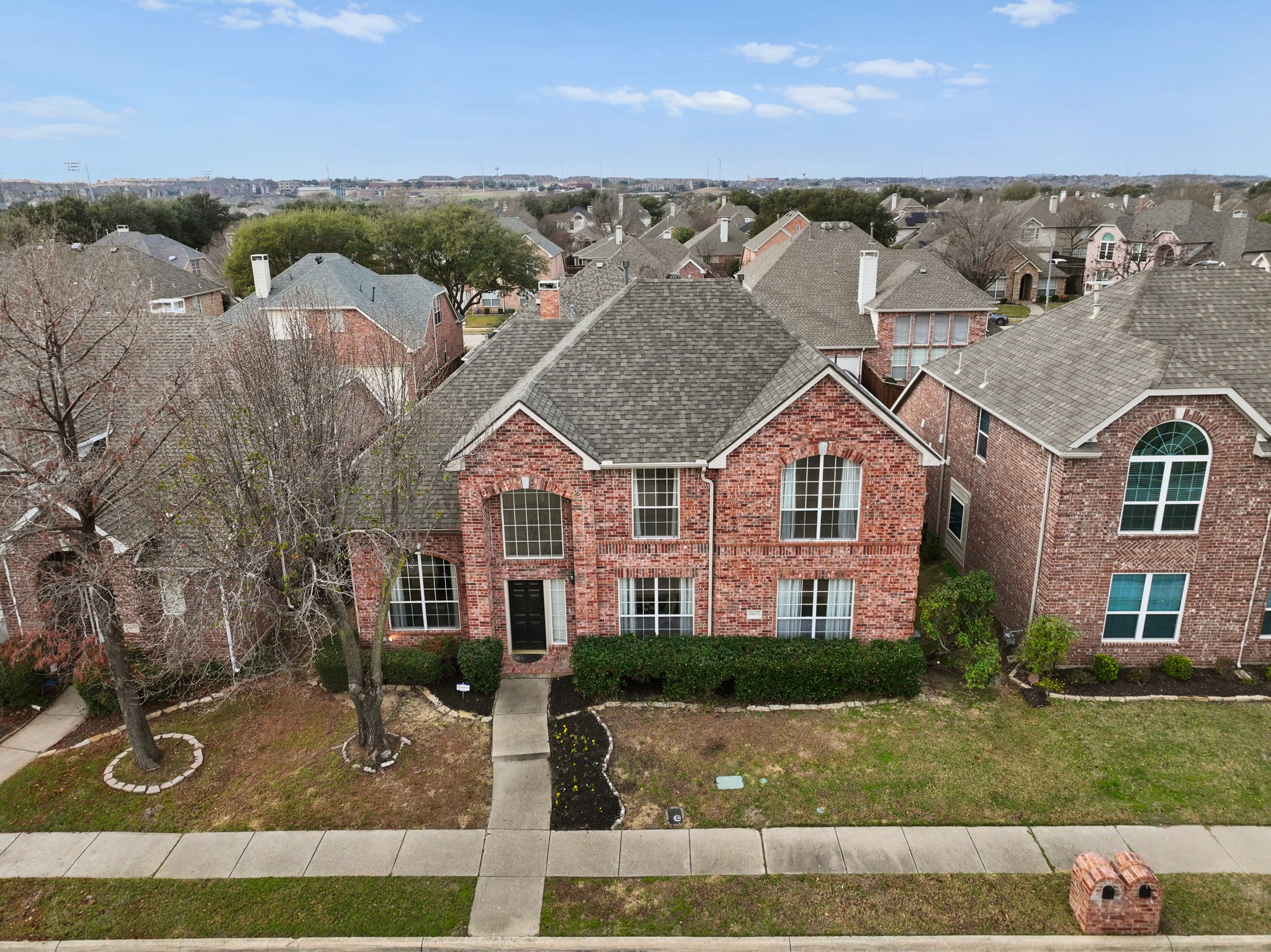 8615 Oak Valley Court