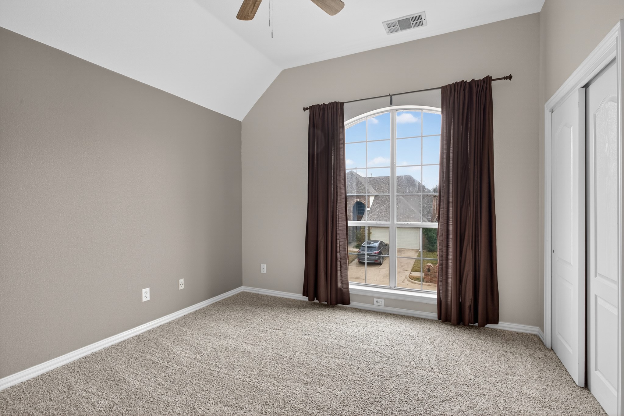 8615 Oak Valley Court