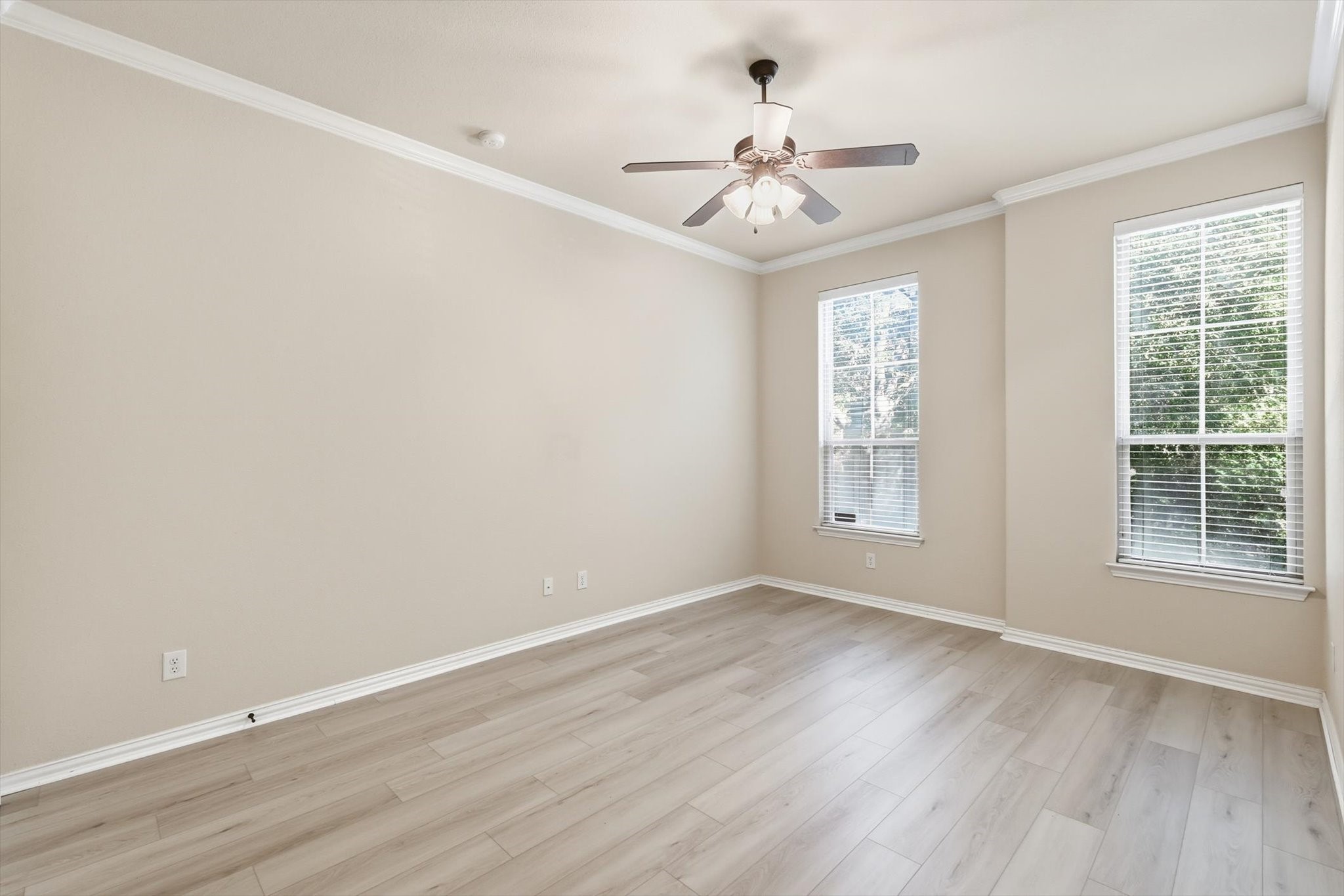 2462 Sunderland Lane