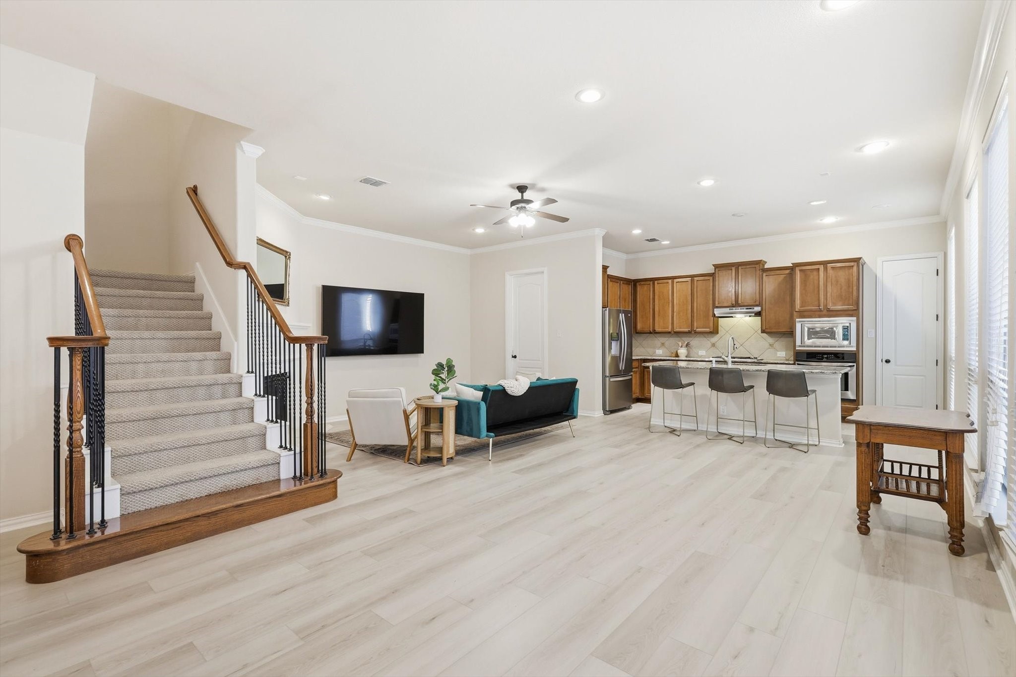 2462 Sunderland Lane