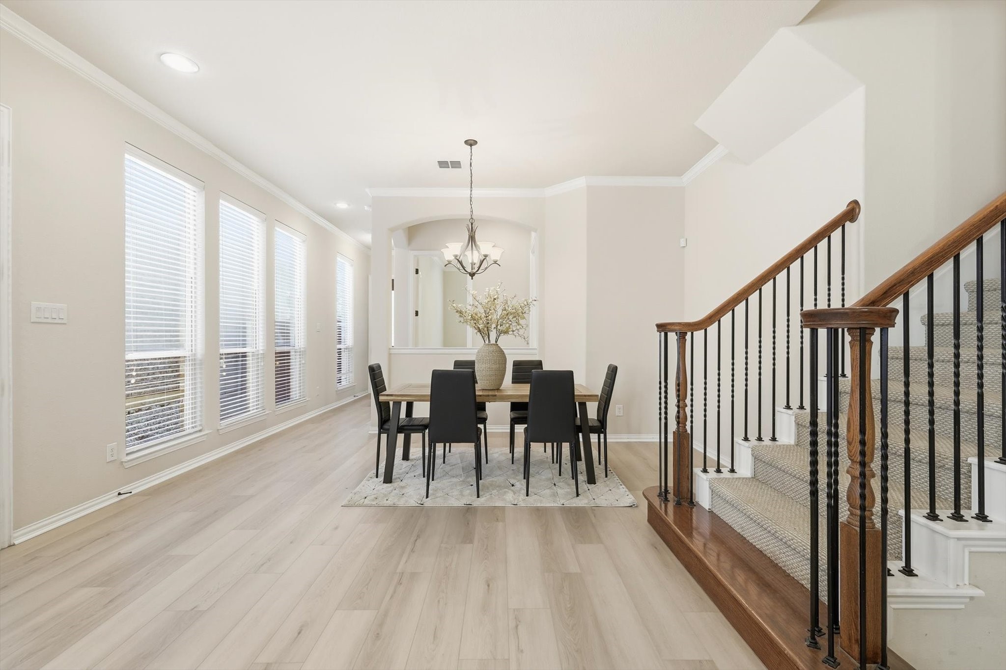 2462 Sunderland Lane